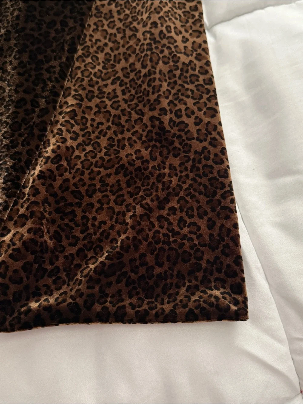 Ann Taylor Leopard Print Kids scarf - Brown